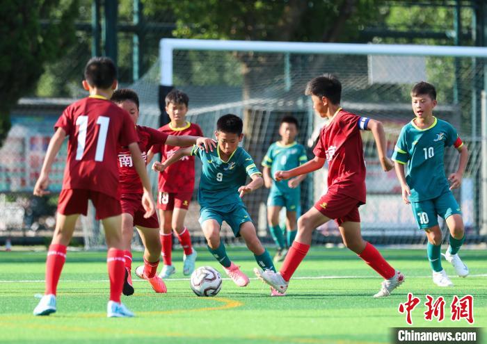 2024长三角青少年足球邀请赛在上海杨浦揭幕：