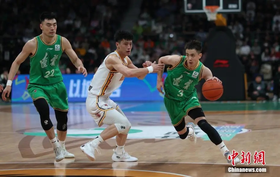 CBA季后赛12进8附加赛10日开启，前四名轮空，具体