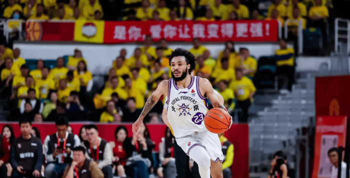 山西力克北控 北控防守漏洞暴露豪斯爆发成关键