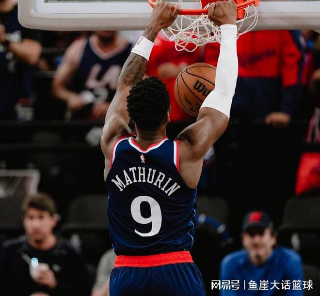 快船力克尼克斯布伦森失误成关键 布伦森28分难