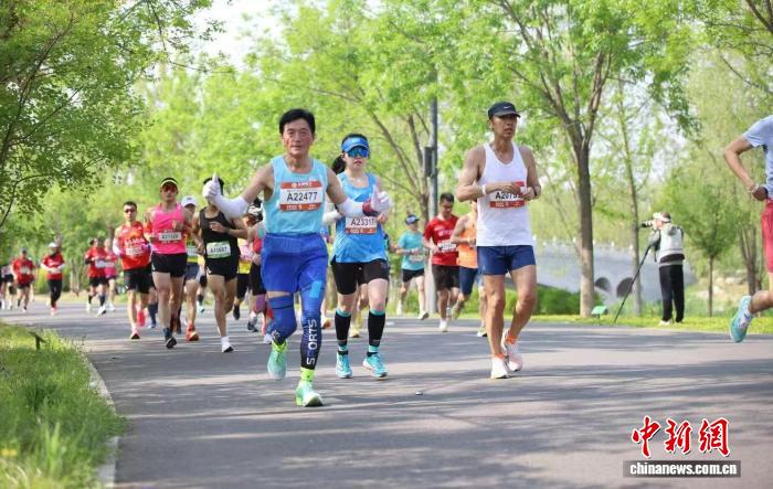 科尔沁大地上的奔跑者：用脚步丈量幸福，连接