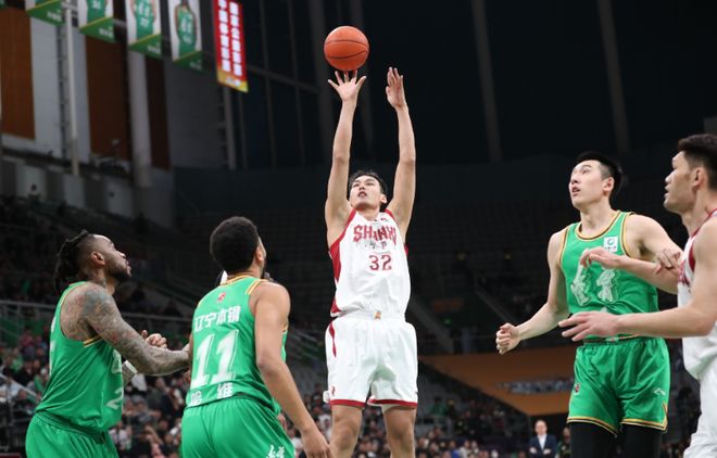 辽宁逆转山西收获4连胜 山西终结3连胜