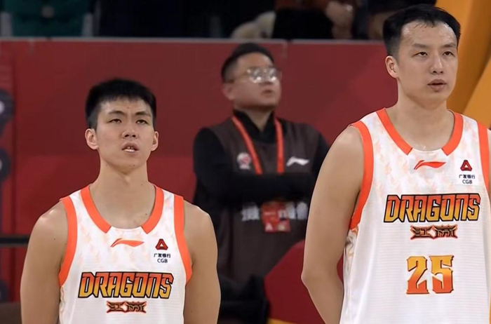 CBA常规赛四场对决：广东爆冷负福建 江苏逆转山